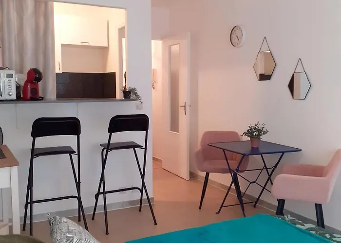 Avec Terrase Apartament